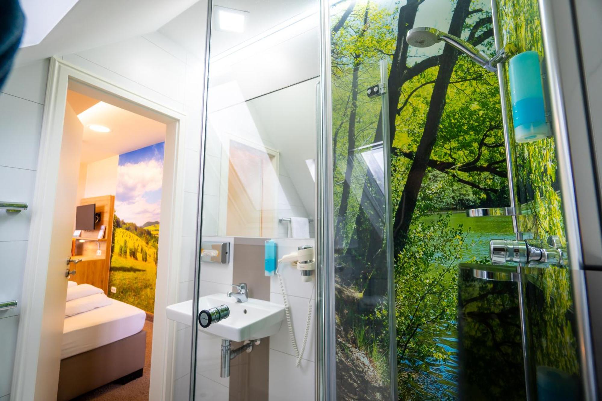 Landhotel Zur Gruenen Kutte Bernshausen Exteriér fotografie