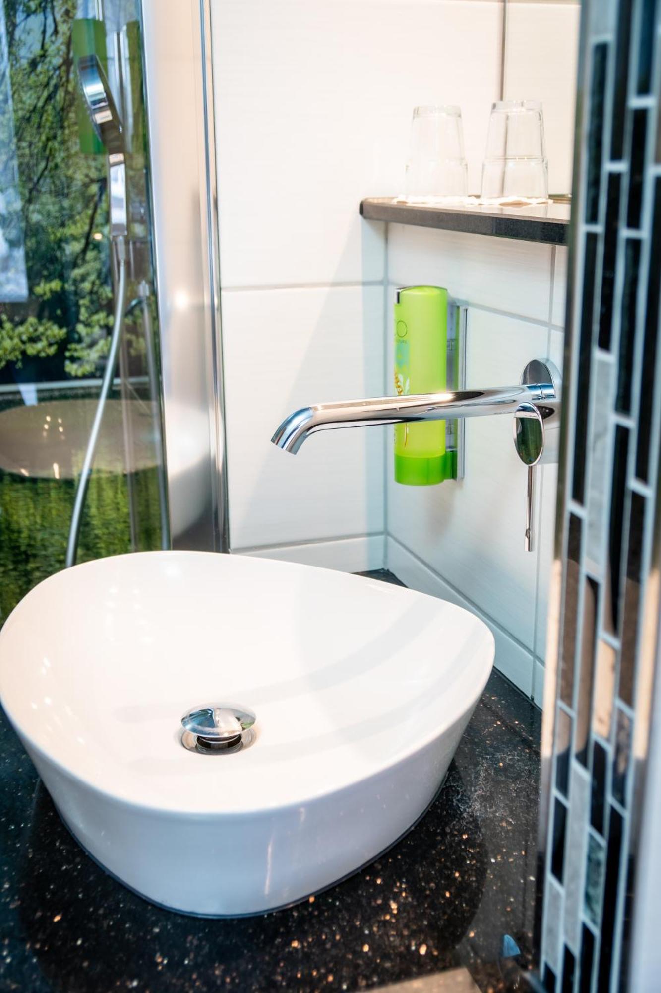 Landhotel Zur Gruenen Kutte Bernshausen Exteriér fotografie
