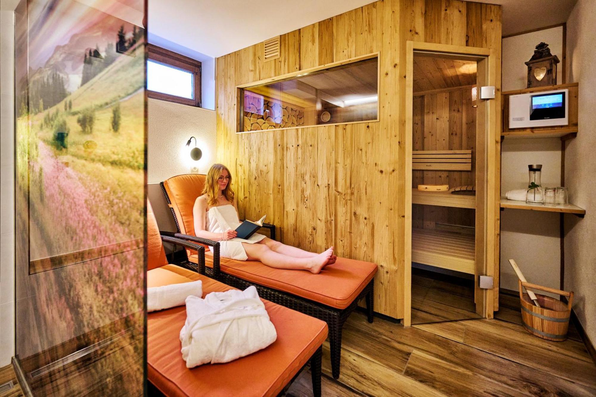 Landhotel Zur Gruenen Kutte Bernshausen Exteriér fotografie