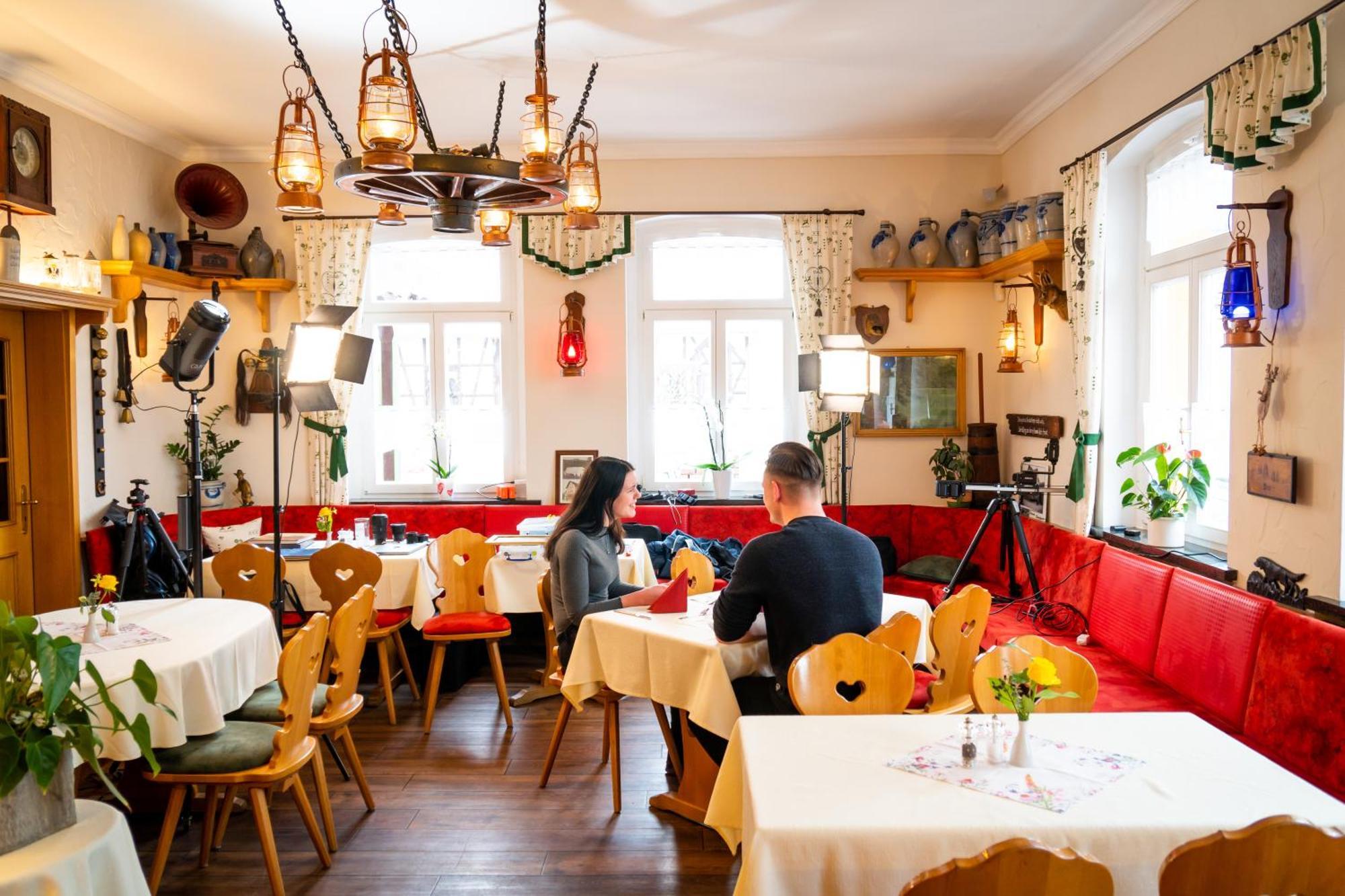 Landhotel Zur Gruenen Kutte Bernshausen Exteriér fotografie