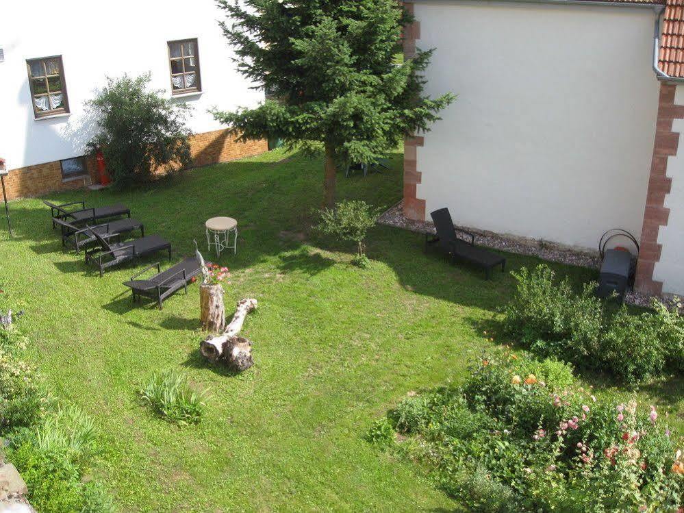 Landhotel Zur Gruenen Kutte Bernshausen Exteriér fotografie