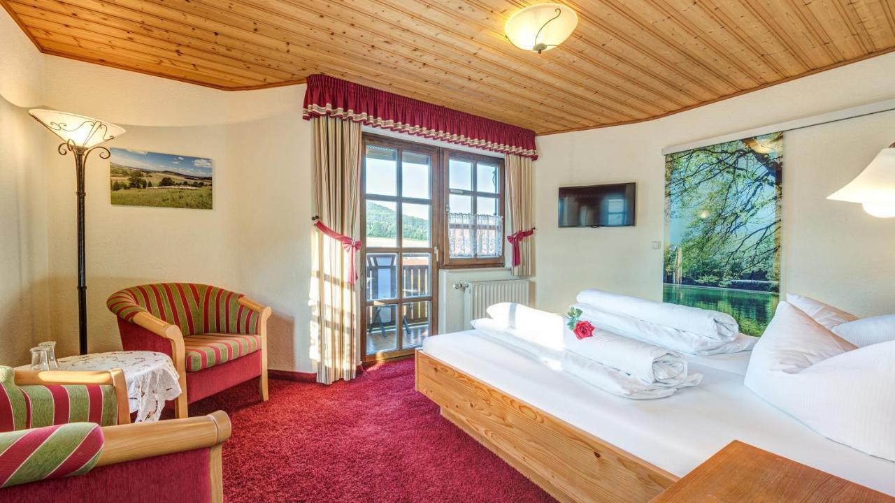 Landhotel Zur Gruenen Kutte Bernshausen Exteriér fotografie